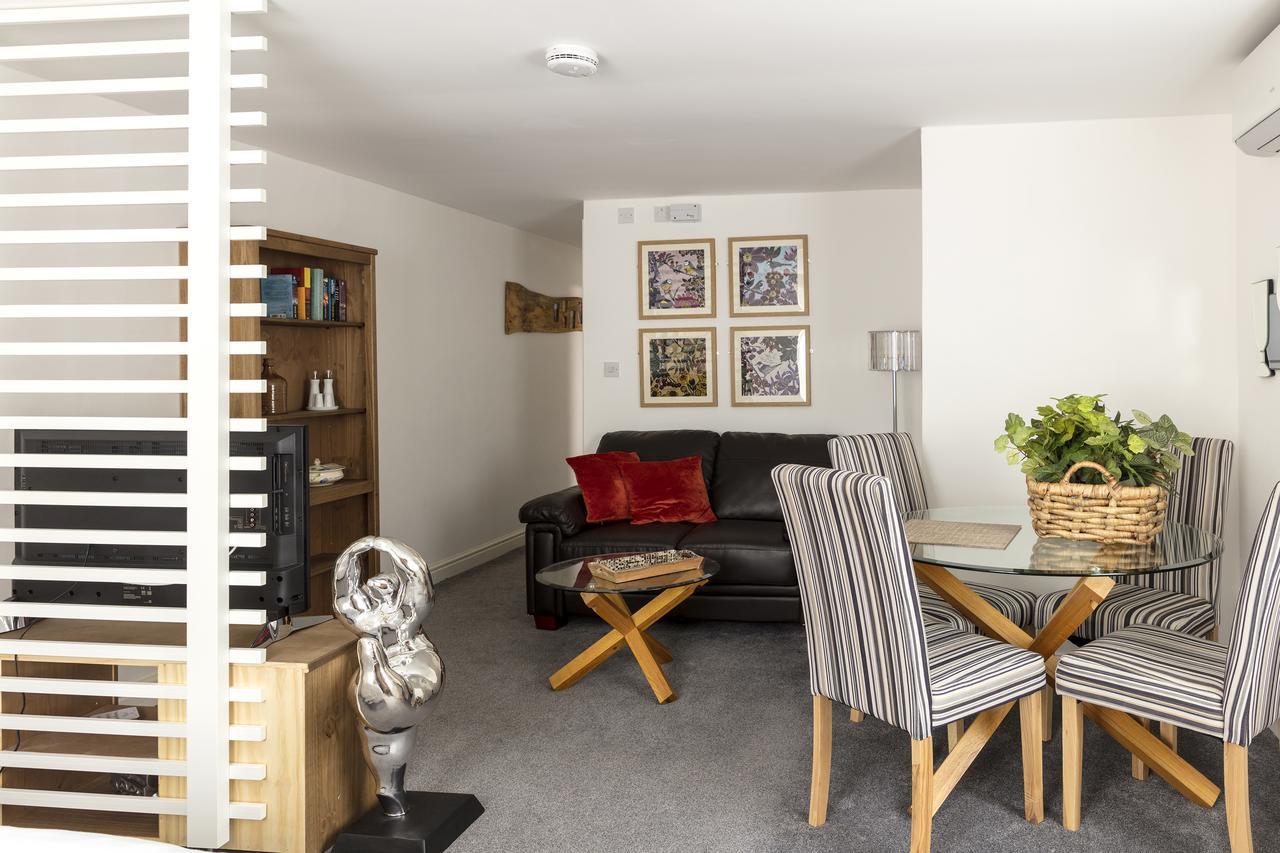 River Court Apartments Lets CBG Dış mekan fotoğraf