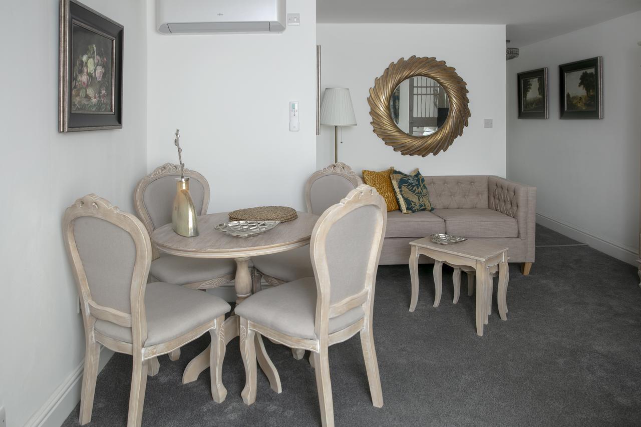 River Court Apartments Lets CBG Dış mekan fotoğraf