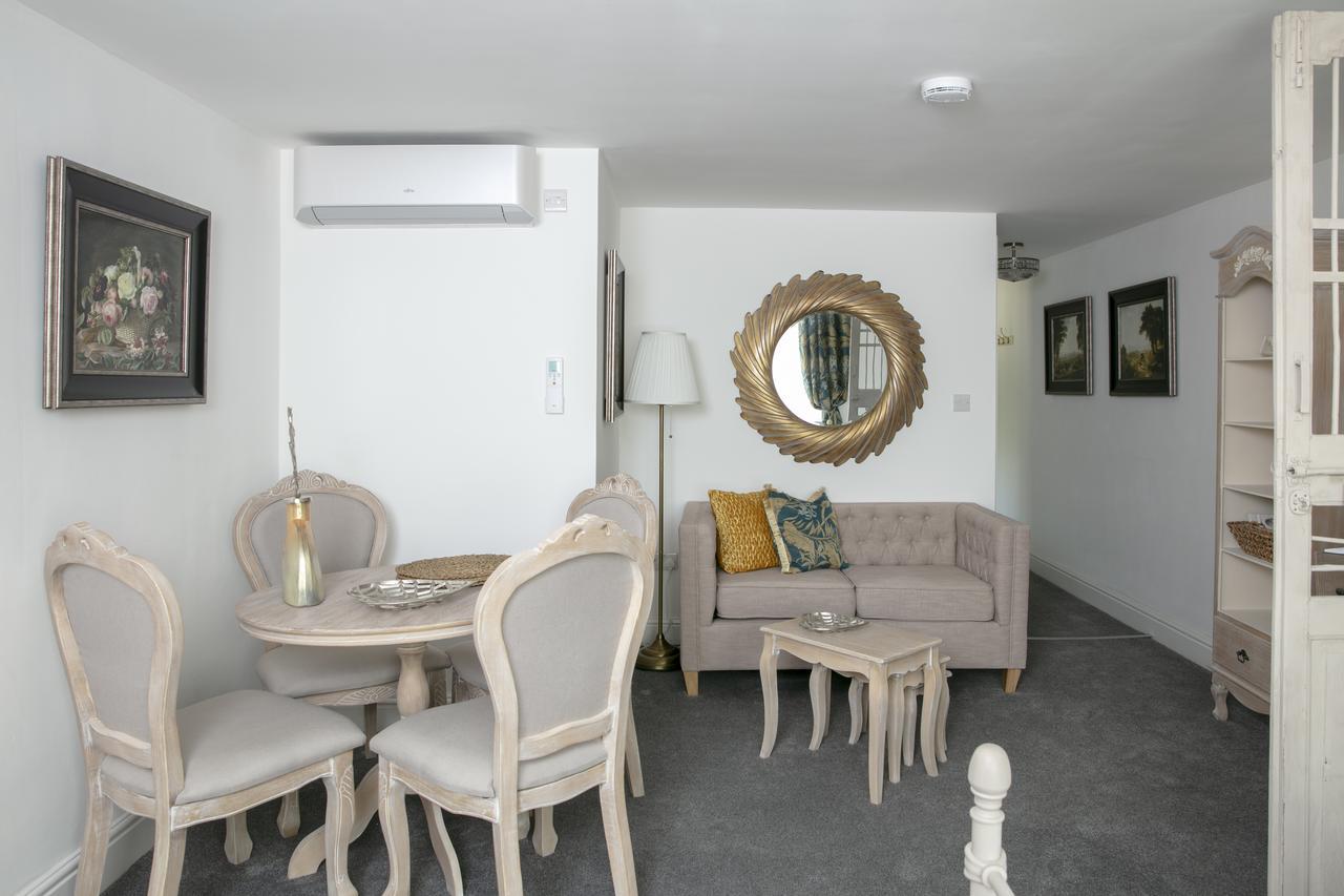 River Court Apartments Lets CBG Dış mekan fotoğraf